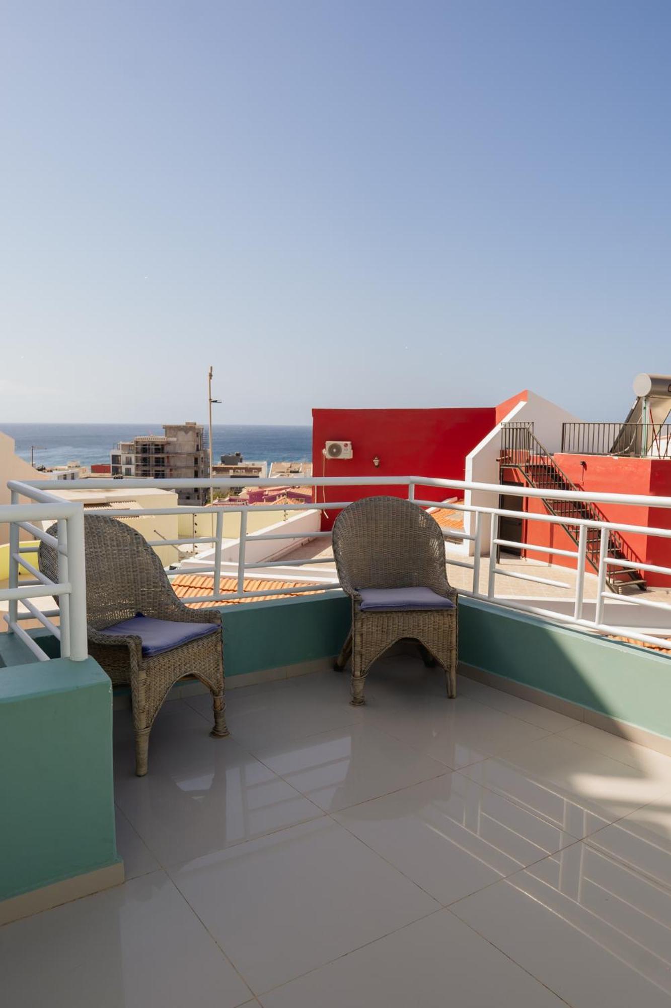 Praia Guest House エクステリア 写真