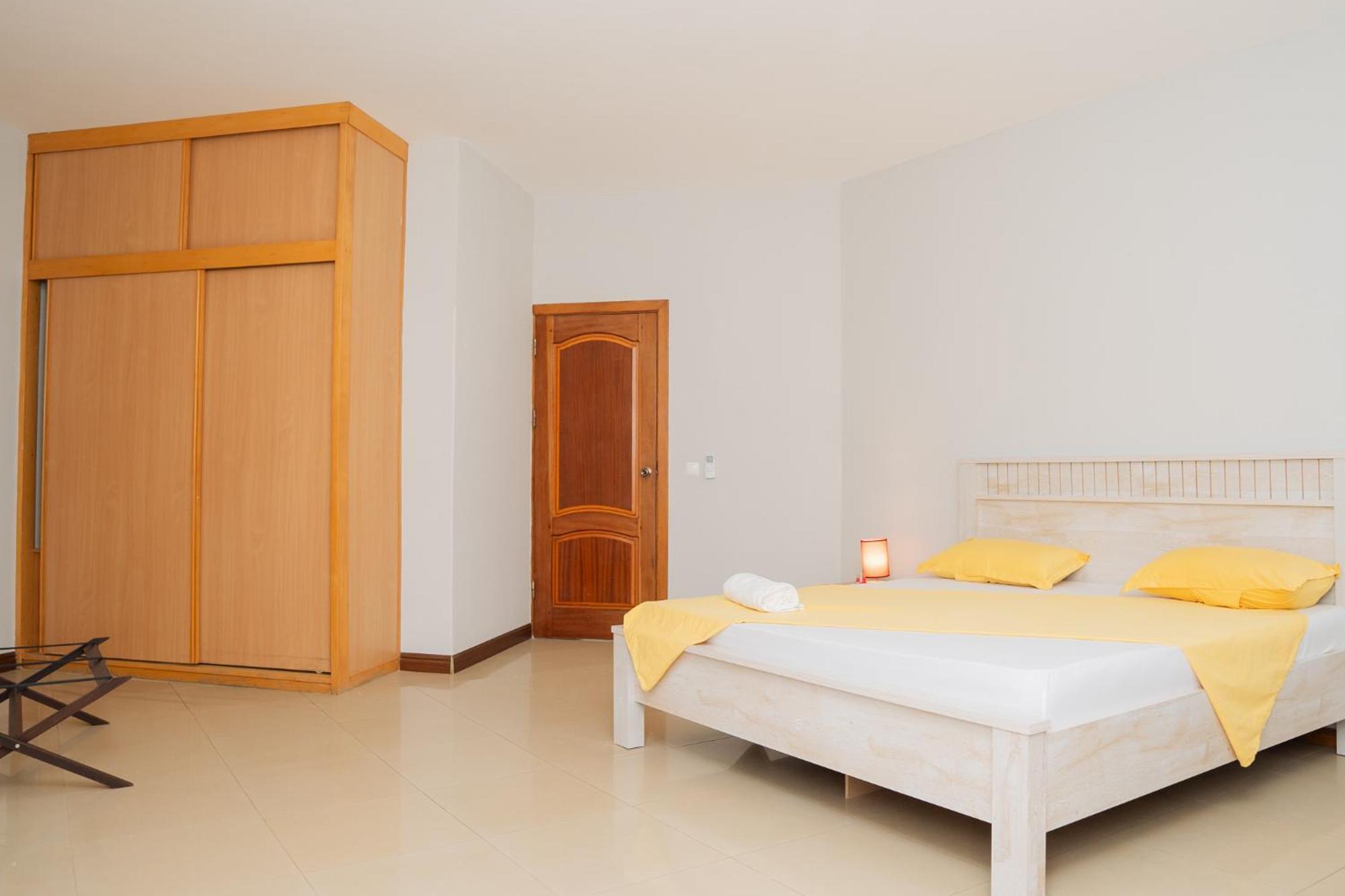 Praia Guest House エクステリア 写真