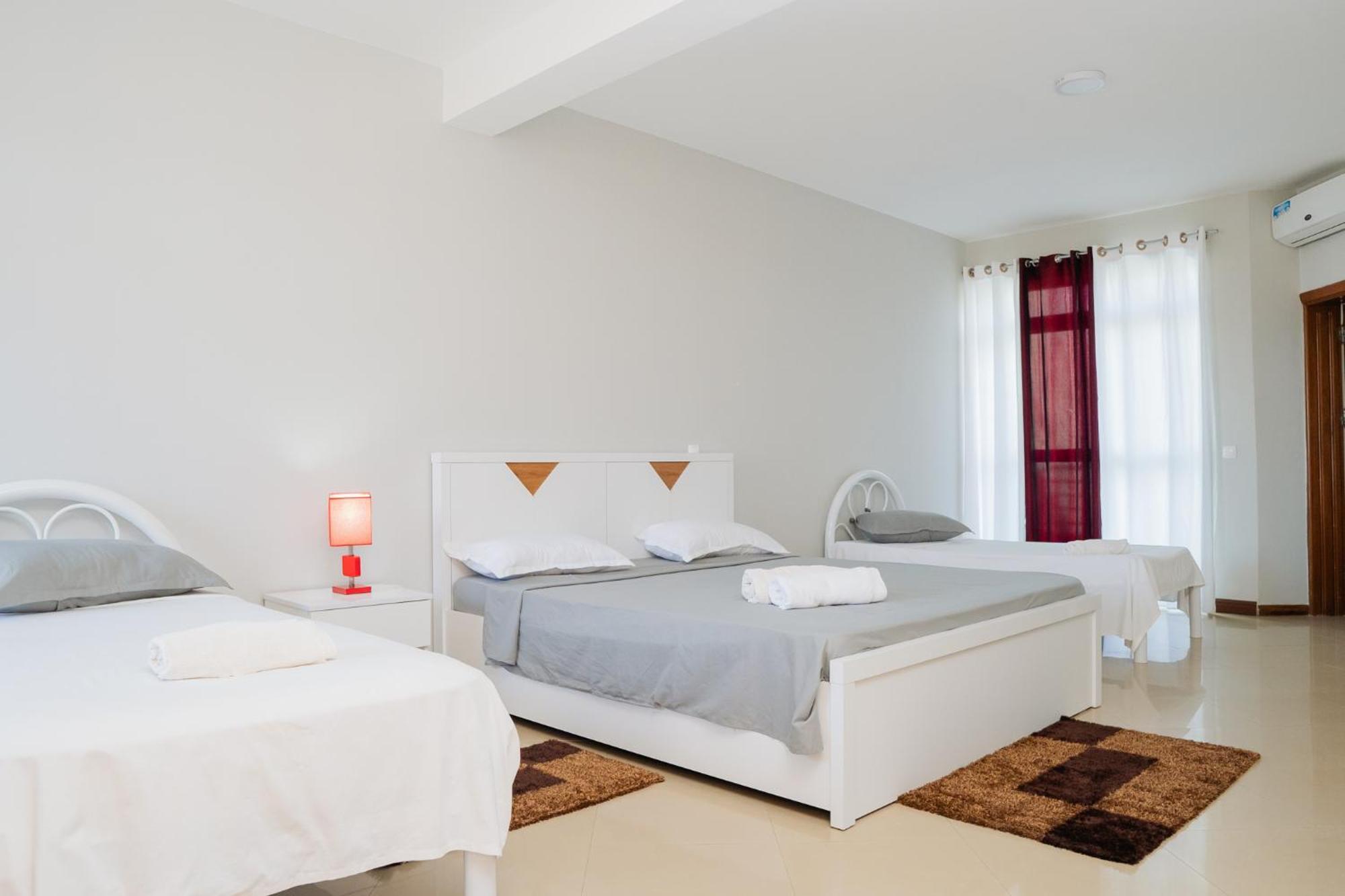 Praia Guest House エクステリア 写真